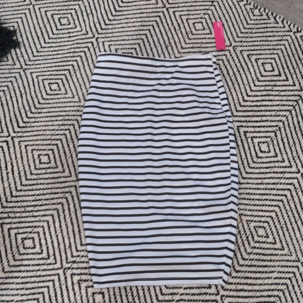 Pencil skirt